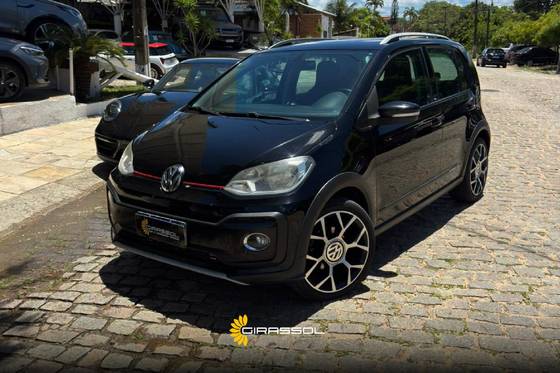 VOLKSWAGEN UP 1.0 TSI HIGH UP 12V FLEX 4P MANUAL VOLKSWAGEN UP 1.0 TSI HIGH UP 12V FLEX 4P MANUAL